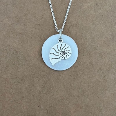 Collier créateur femme, Nacre blanche et Argent 925 - Ammonite
