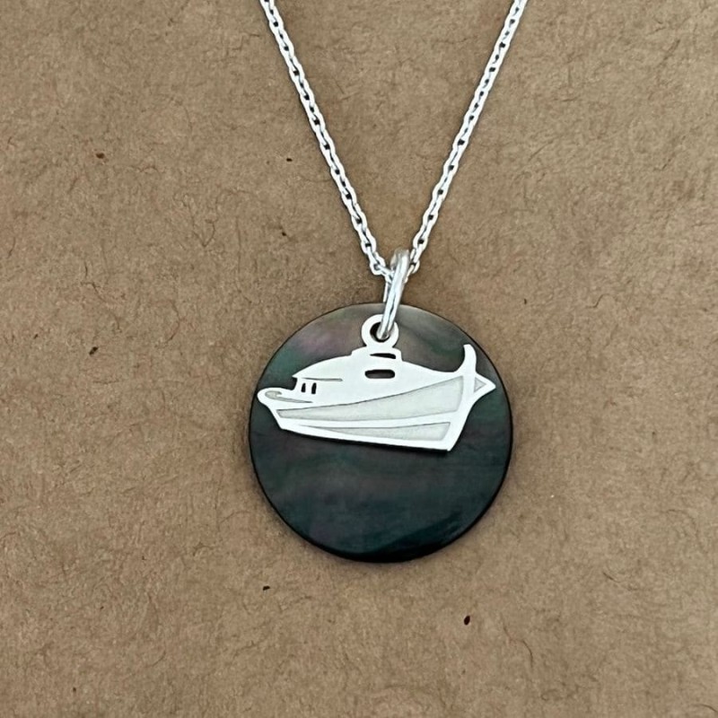 Collier créateur femme, Nacre noire et Argent 925 - Bateau pinasse