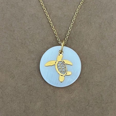 Collier pour femme en nacre blanche et plaqué or, pendentif tortue
