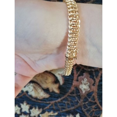 offrir un bracelet de luxe en or