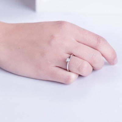 Bague solitaire pour femme, Or blanc et diamant de 0,20 cts - Mérope