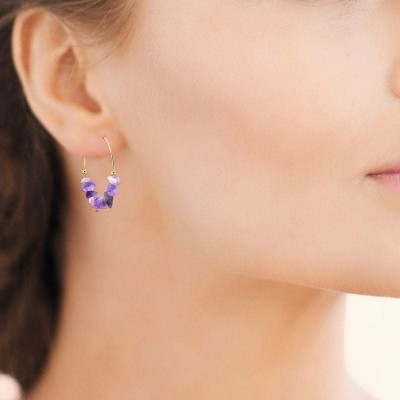 belles boucles d'oreilles pierres naturelles violettes améthyste