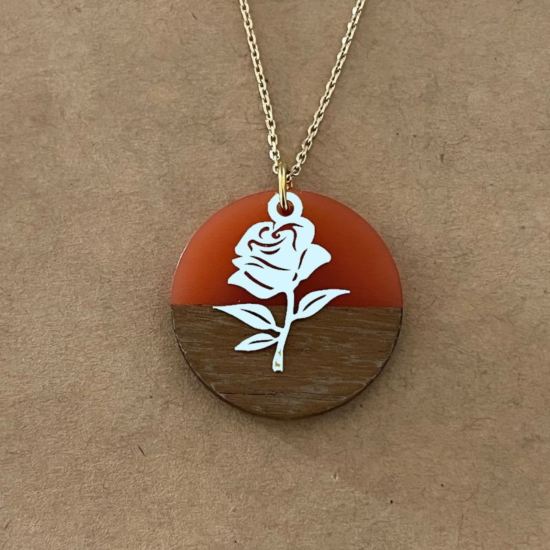 Collier femme, rose argent 925, bois et résine rouge - Marque cabaneTchanquée