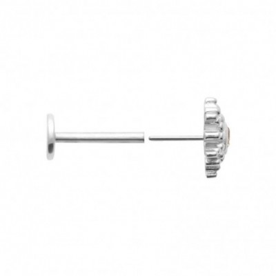  Piercing Zeyna porté sur le cartilage