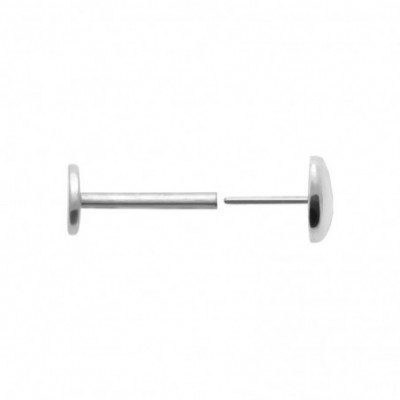  piercing coeur porté sur le lobe
