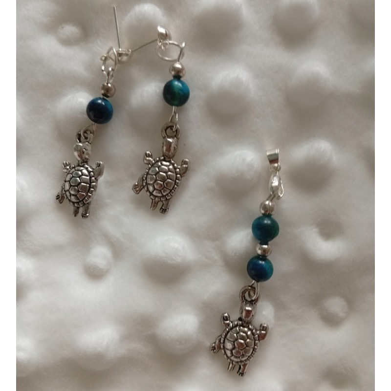 Parure Turtle – Boucles & pendentif en argent 925 avec œil de tigre bleu