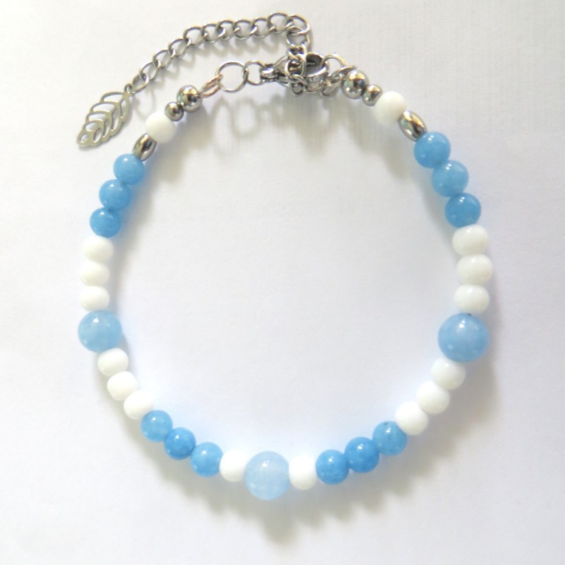 Bracelet Thalassa – Acier gris & perles d’aigue-marine et de calcédoine blanche
