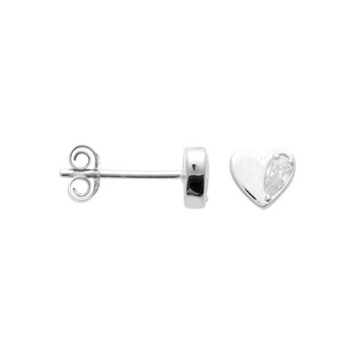 Détail boucles d’oreilles puces Altea cœur raffiné argent et zircon