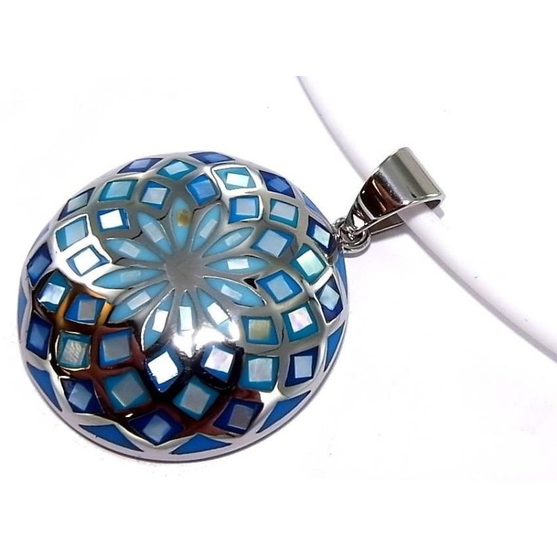 Collier acier et émail bleu pour femme, Rosace Collier acier et émail bleu pour femme, Rosace